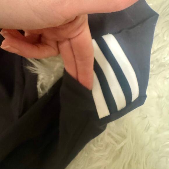 Rita Ora Adidas Trapeze Trefoil Logo Crop Top Longsleeve XS NWT - Picture 5 of 12